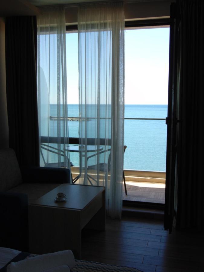 Royal Grand Hotel And Spa Kavarna Ngoại thất bức ảnh