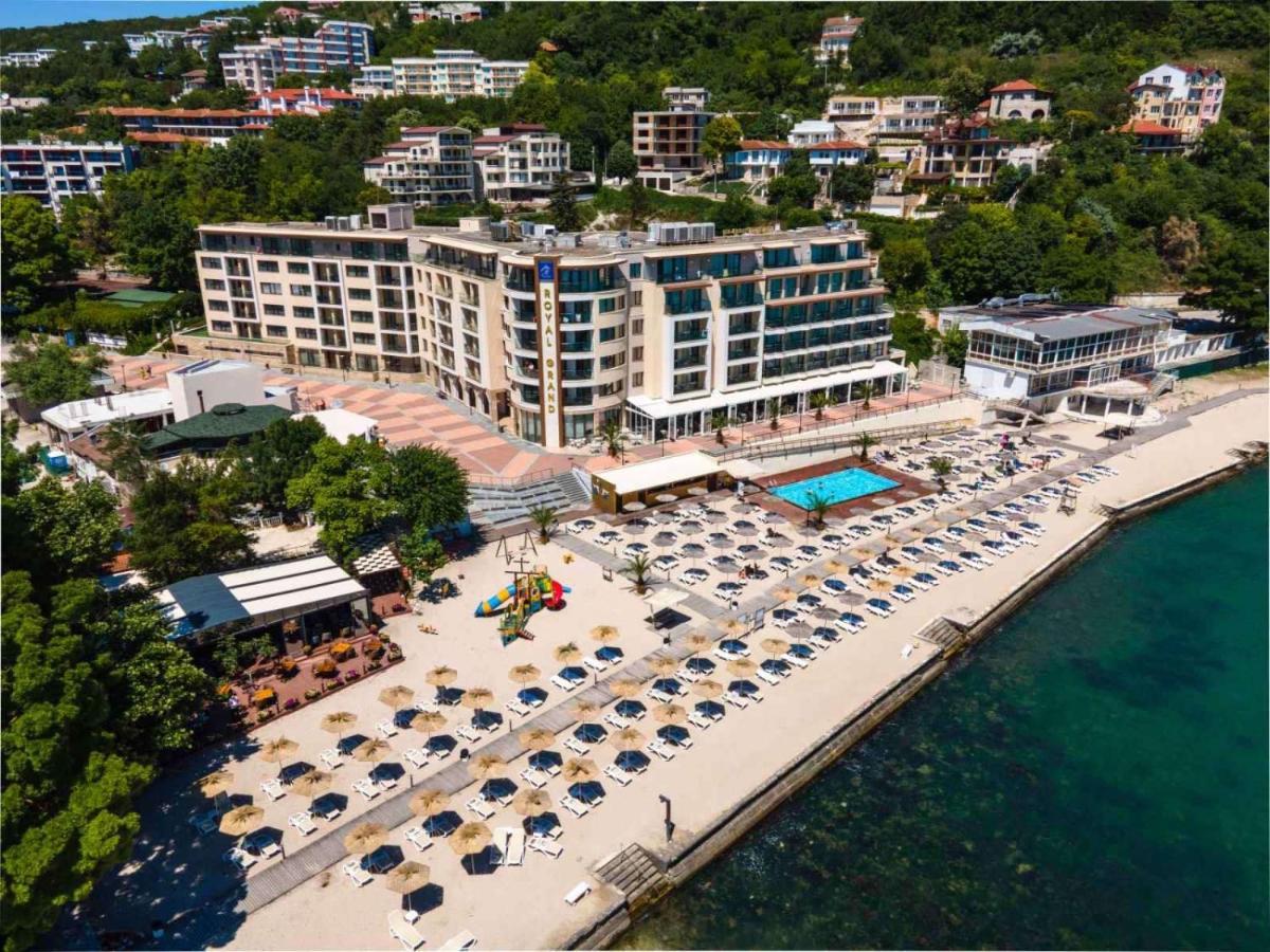 Royal Grand Hotel And Spa Kavarna Ngoại thất bức ảnh