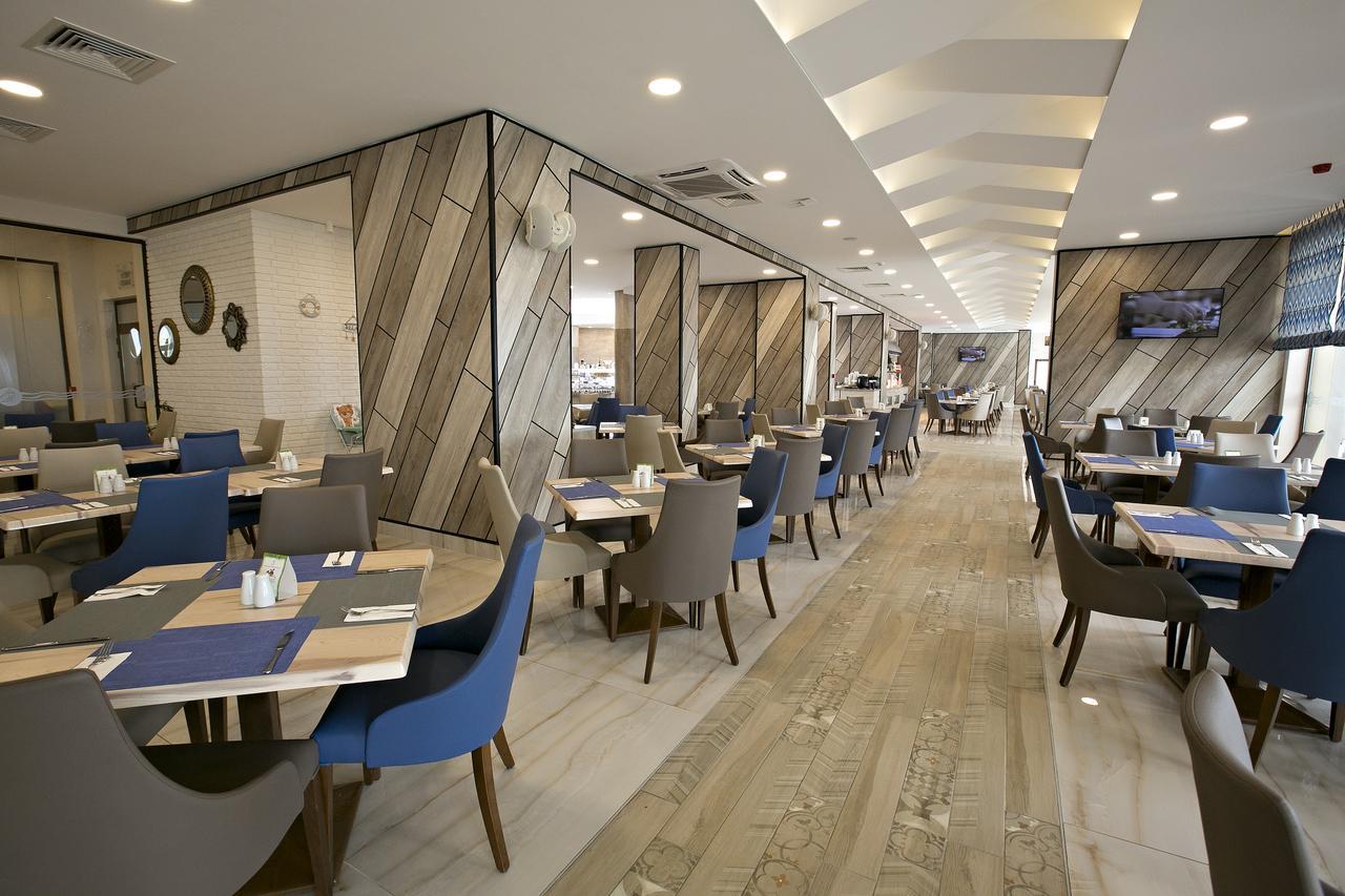 Royal Grand Hotel And Spa Kavarna Ngoại thất bức ảnh